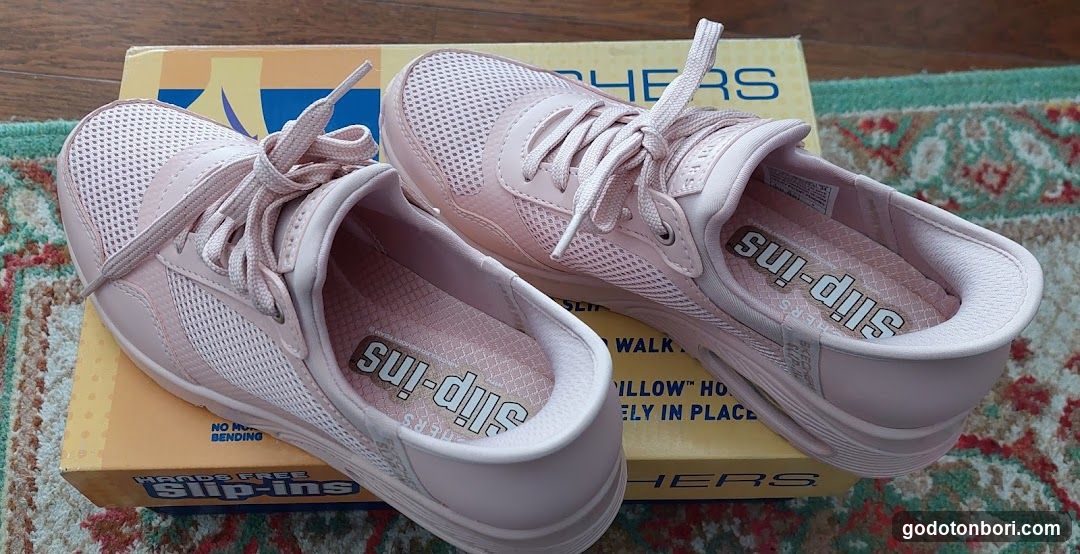 Skechers