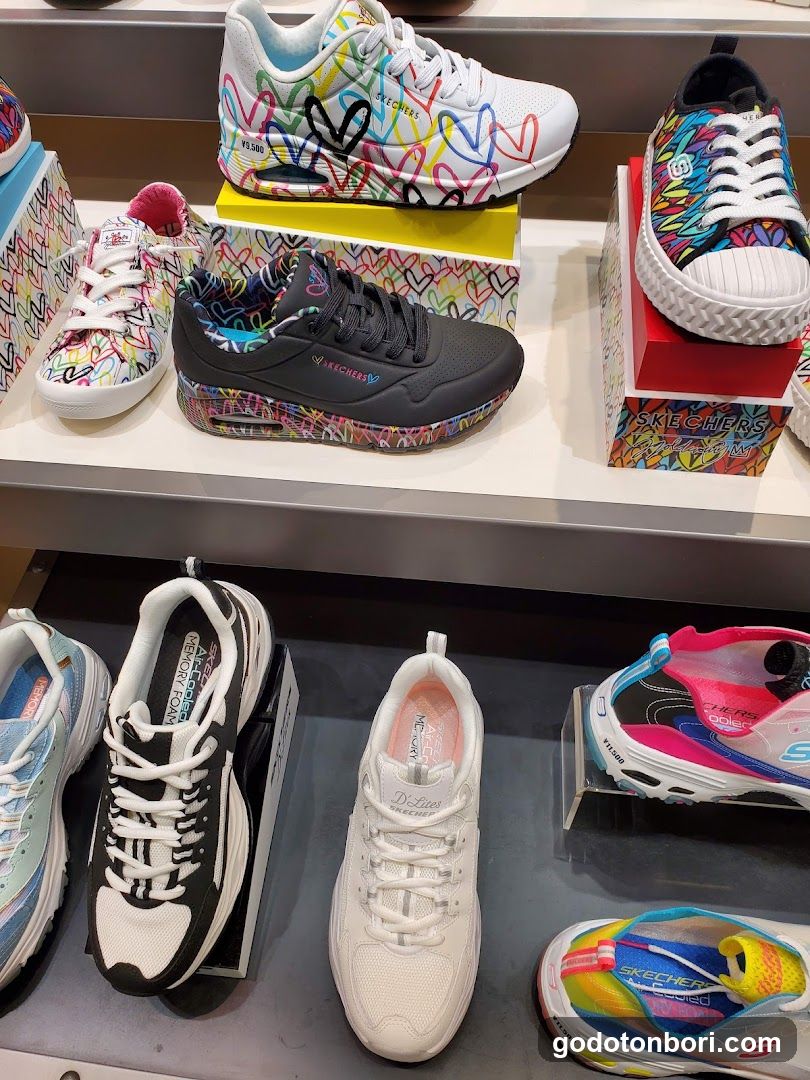 Skechers