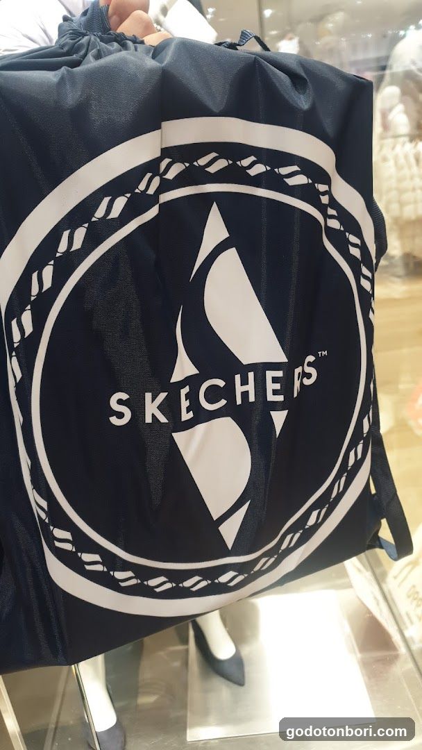 Skechers