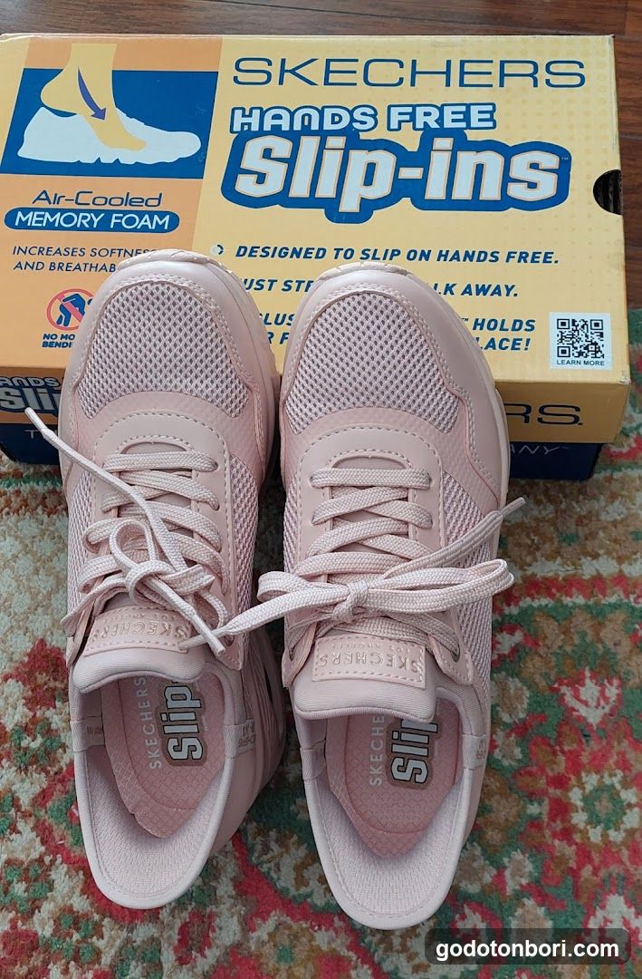 Skechers