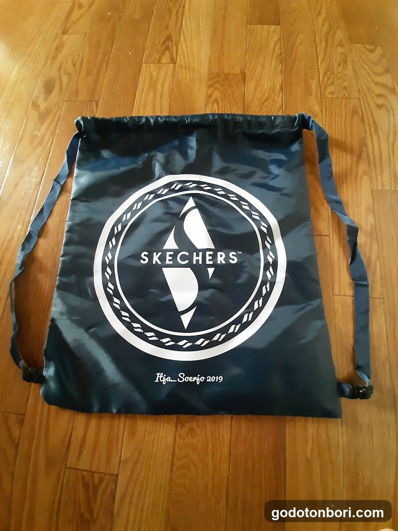 Skechers