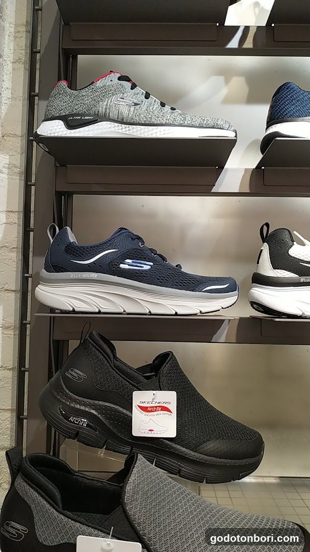 Skechers