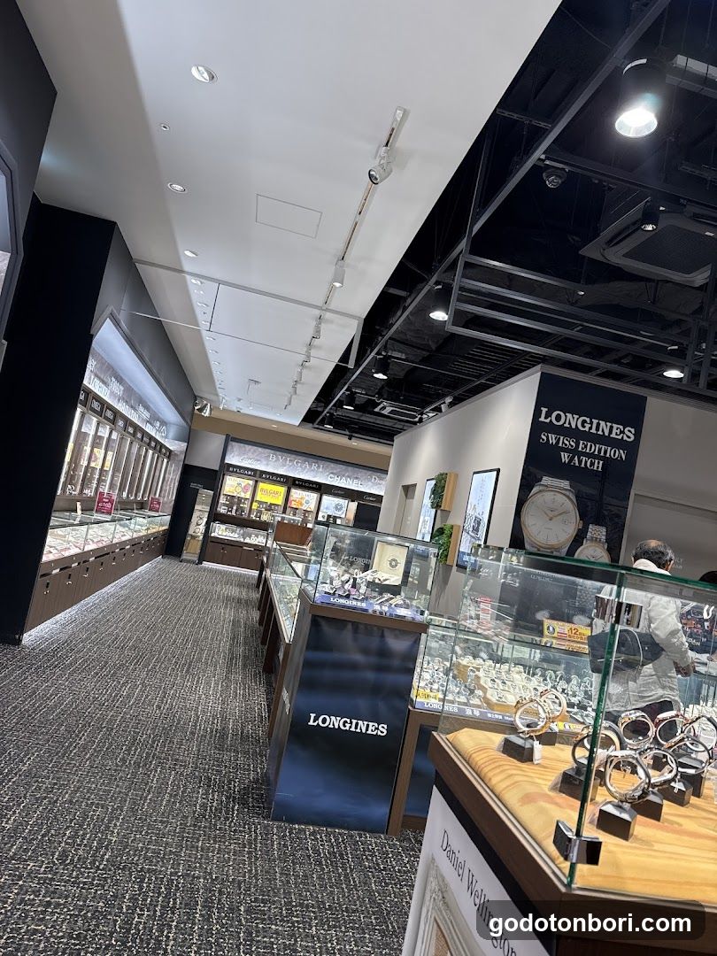 WATCH SQUARE (EDION NAMBA MAIN STORE)