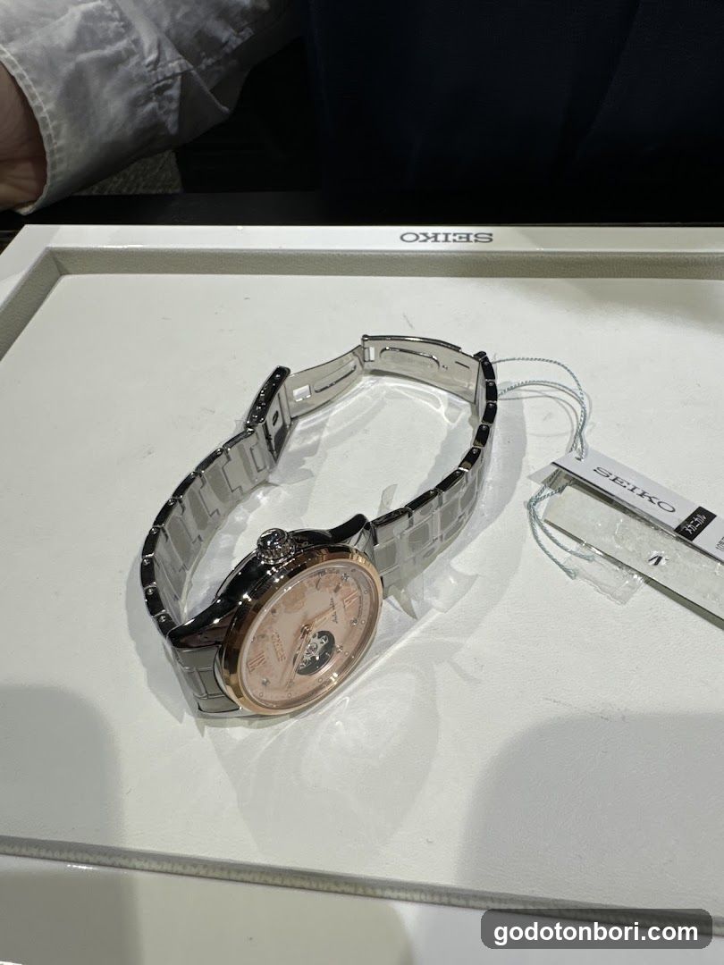 WATCH SQUARE (EDION NAMBA MAIN STORE)