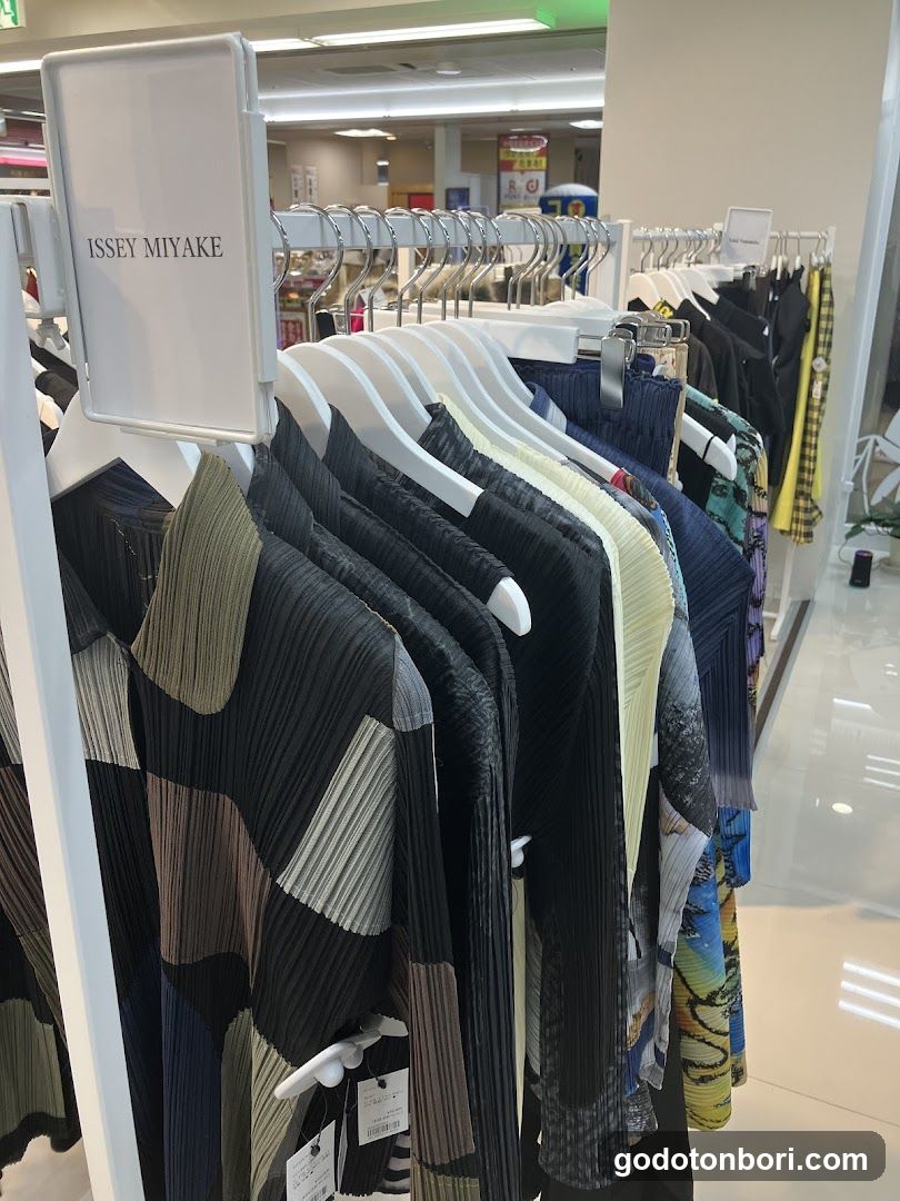 kindal namba nannan second hand store