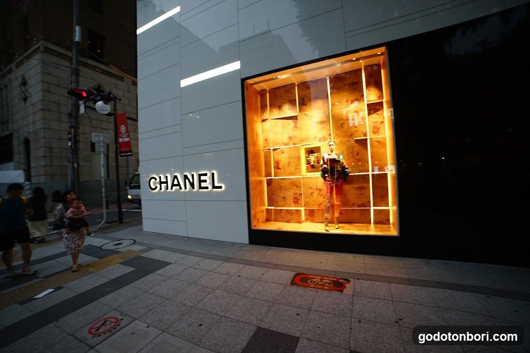 CHANEL Fine Jewelry Daimaru Shinsaibashi Store
