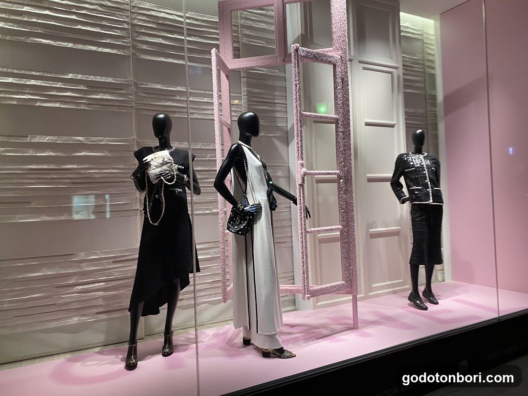 CHANEL Fine Jewelry Daimaru Shinsaibashi Store