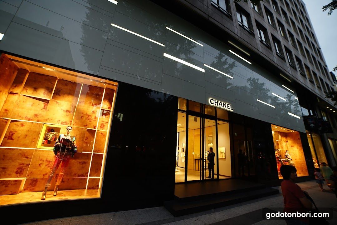 CHANEL Fine Jewelry Daimaru Shinsaibashi Store
