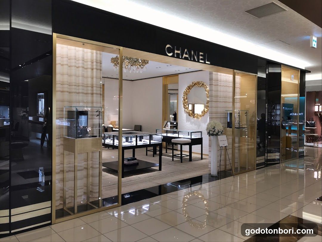 CHANEL Fine Jewelry Daimaru Shinsaibashi Store