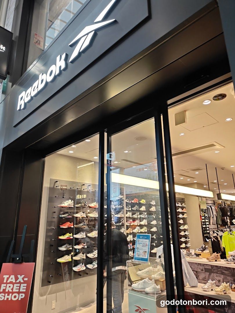 Reebok Store Shinsaibashi