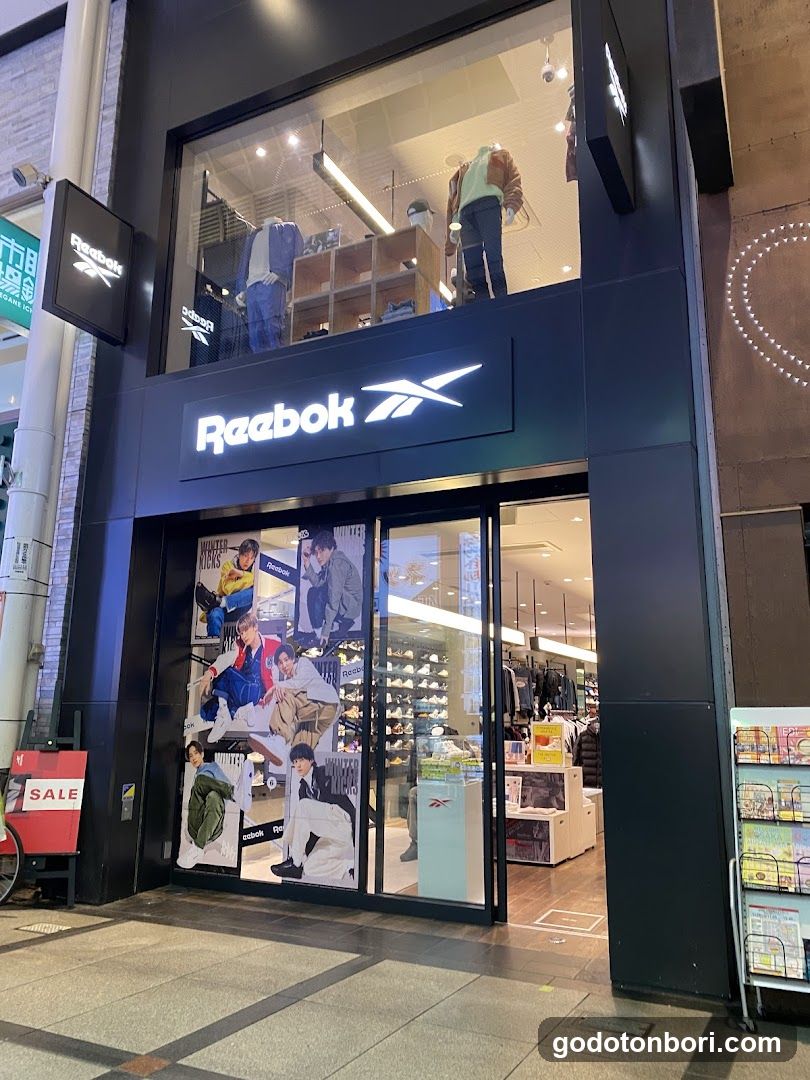 Reebok Store Shinsaibashi