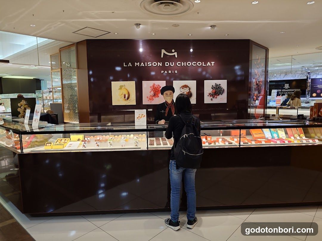 LA MAISON DU CHOCOLAT Takashimaya Osaka Store