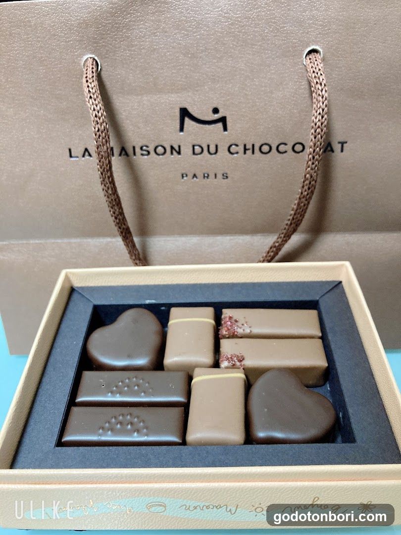 LA MAISON DU CHOCOLAT Takashimaya Osaka Store