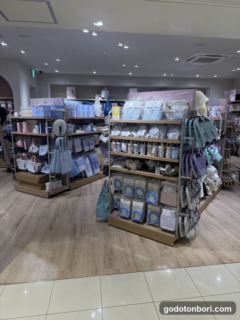 DAISO
