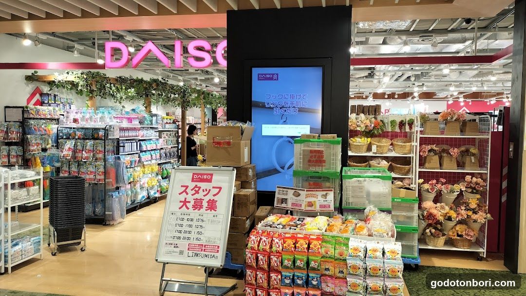 DAISO