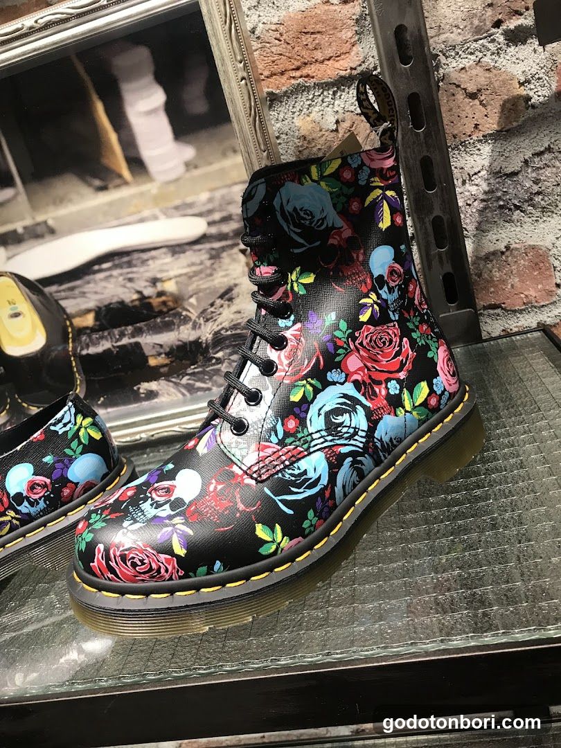 Dr. Martens Shinsaibashi Europe Street