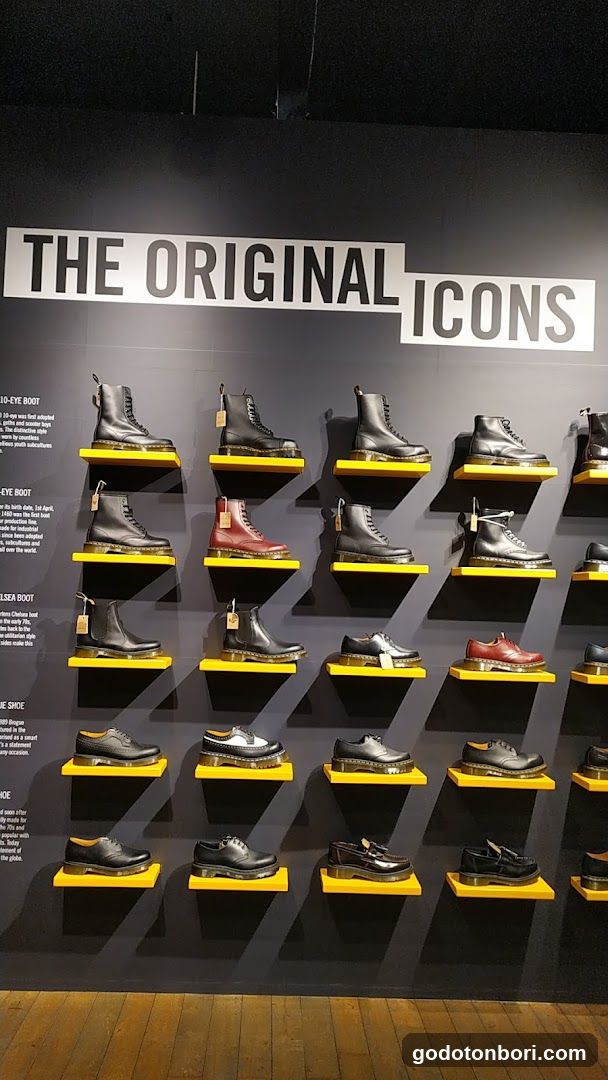 Dr. Martens Shinsaibashi Europe Street