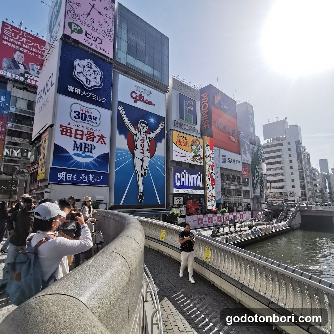 Watch Warehouse TOKIA Ebisubashi store