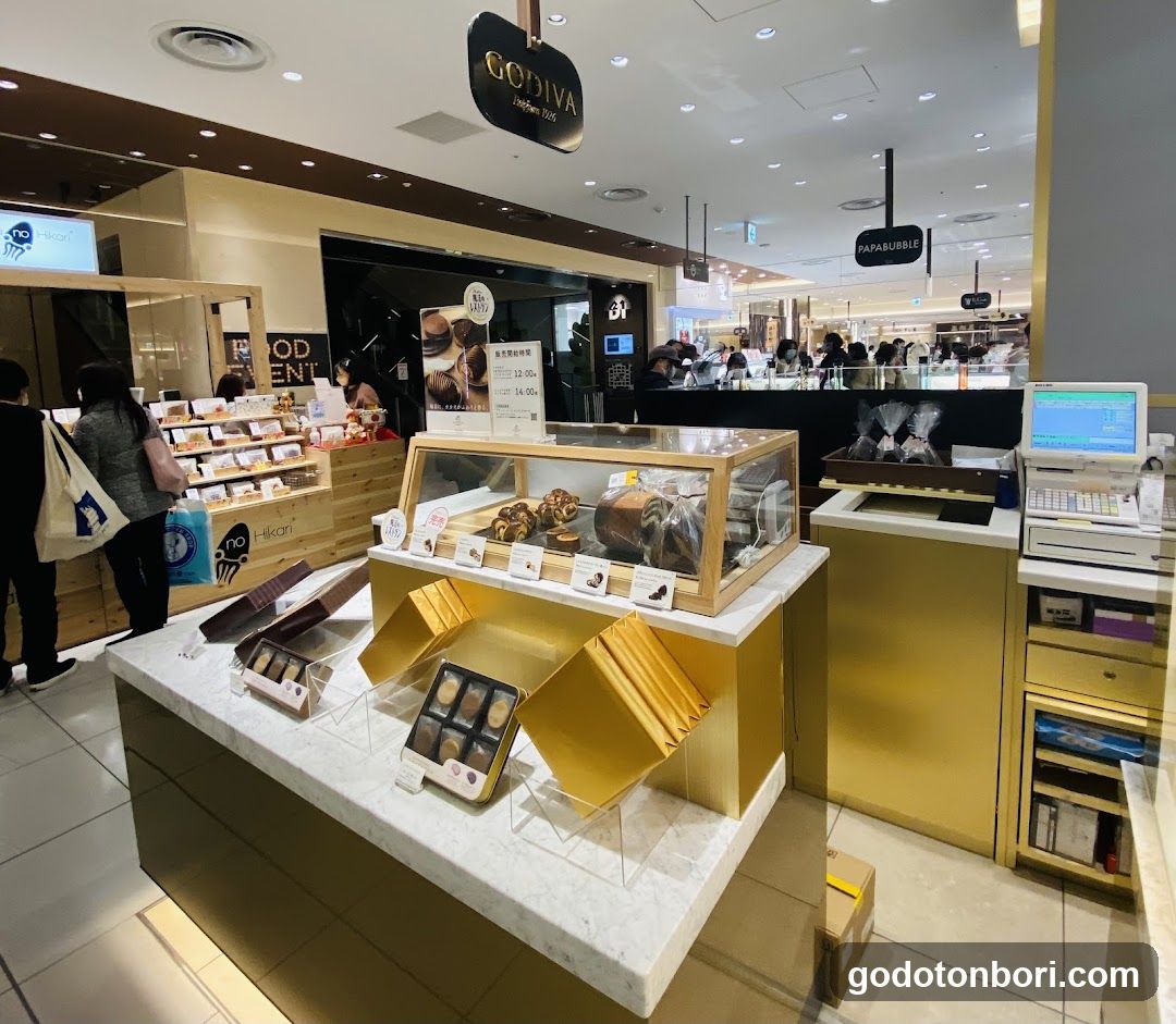 GODIVA Daimaru Shinsaibashi Store