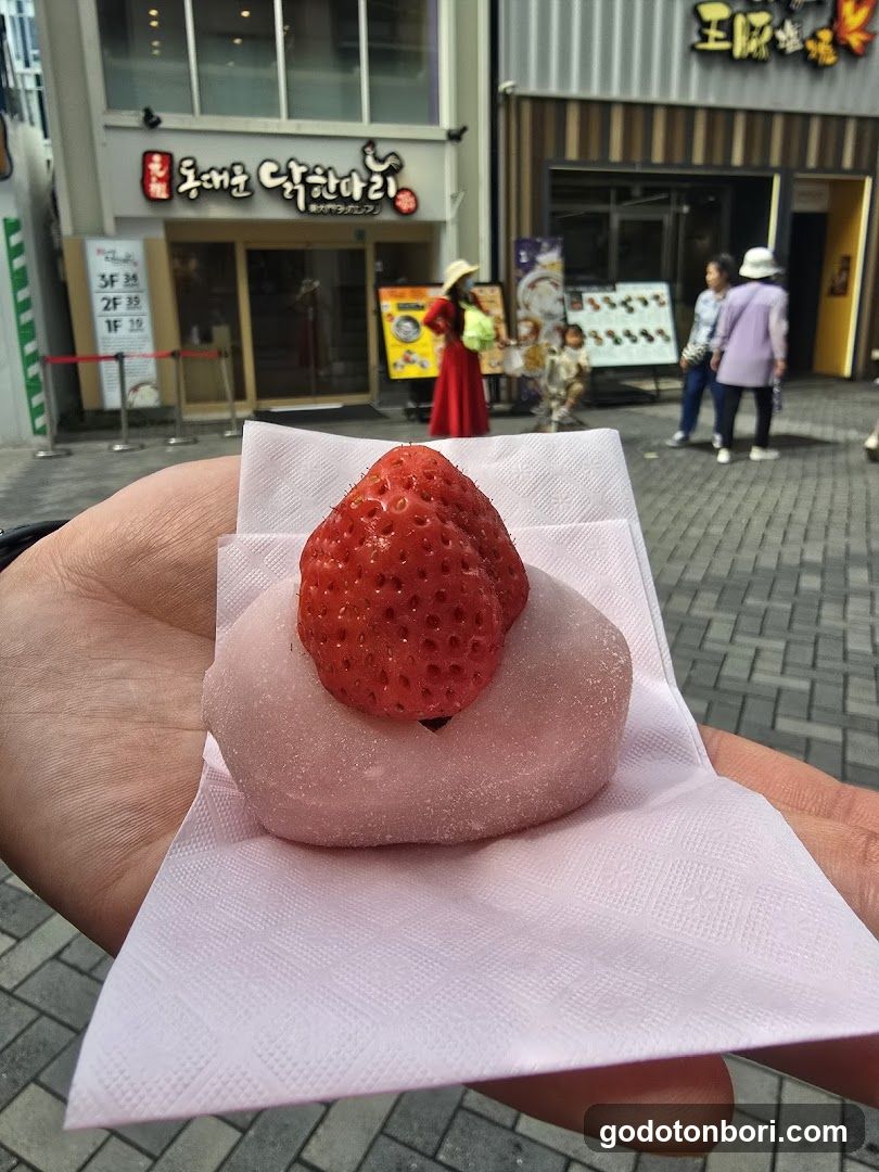 Strawberry Mania (Dotonbori Branch)