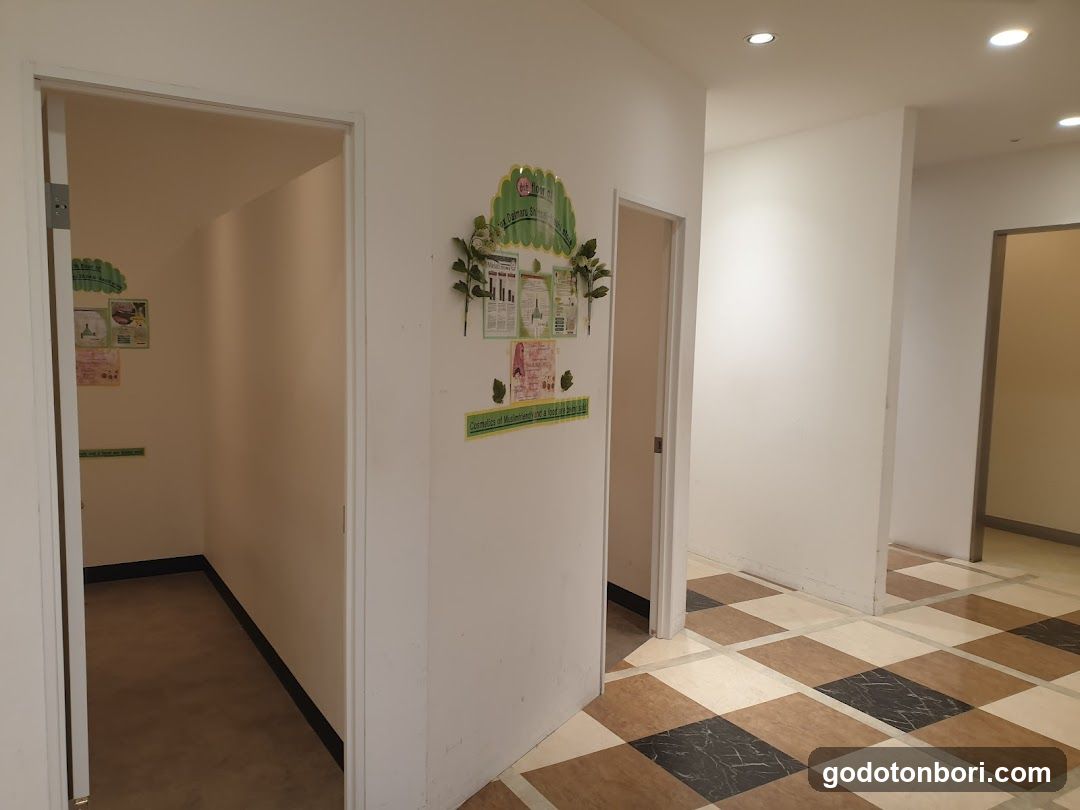 Prayer Room in Daimaru South Bldg. 7th floor