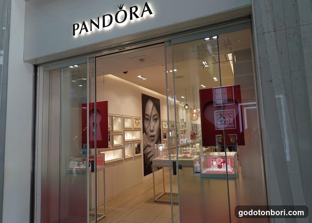 Pandora Shinsaibashi(Pandora 心斎橋店)