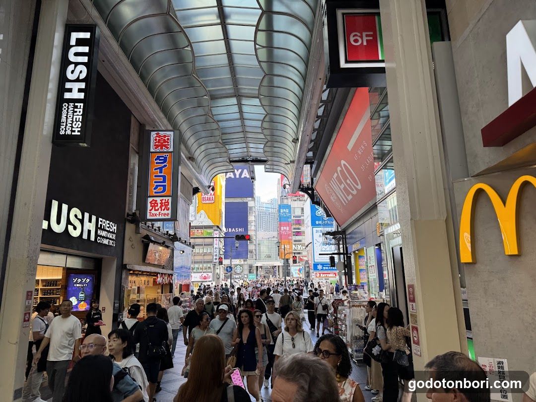 Pandora Shinsaibashi(Pandora 心斎橋店)