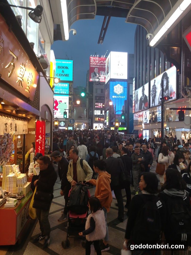Pandora Shinsaibashi(Pandora 心斎橋店)