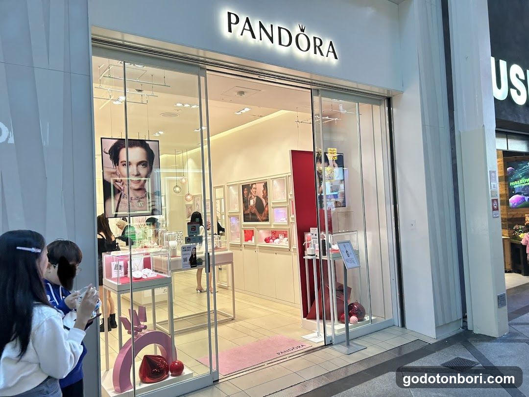 Pandora Shinsaibashi(Pandora 心斎橋店)