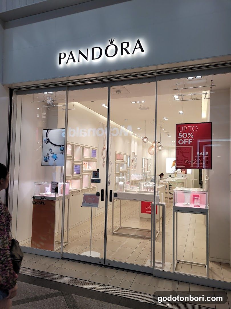 Pandora Shinsaibashi(Pandora 心斎橋店)