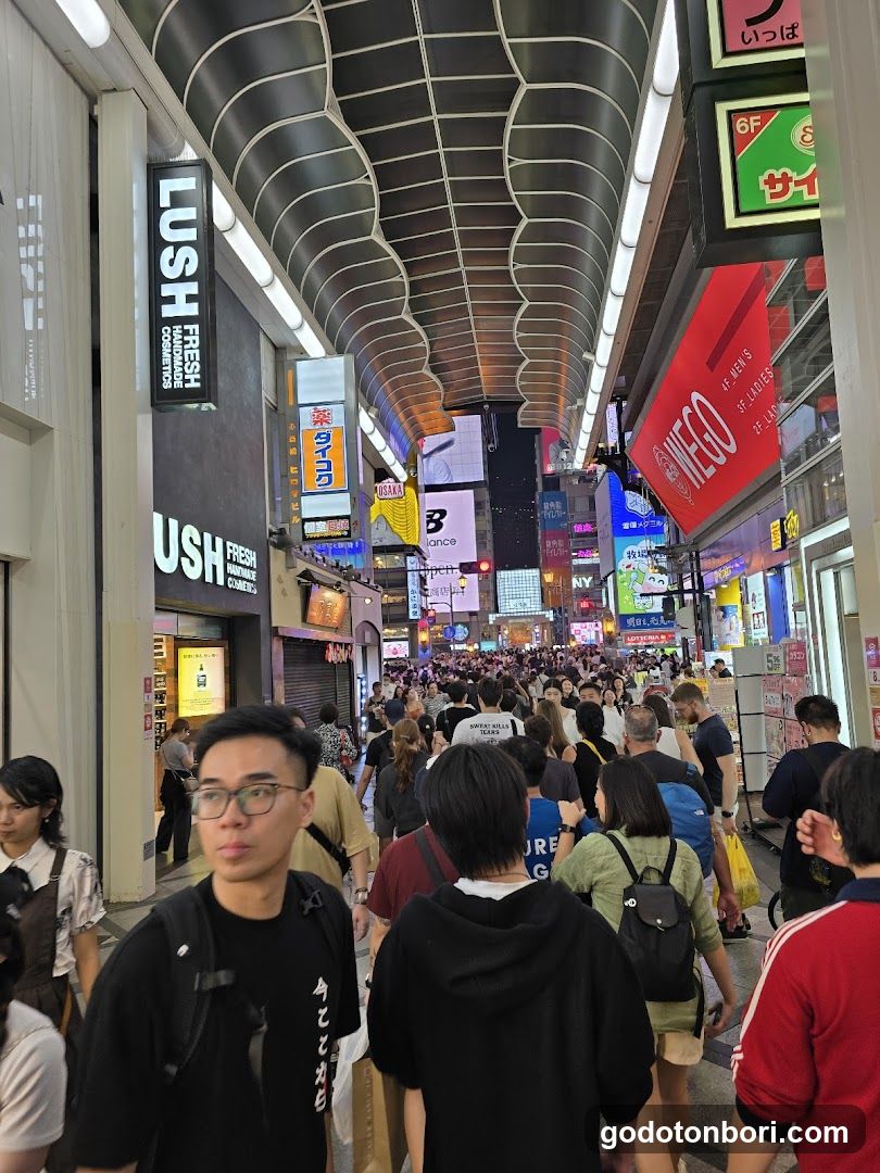 Pandora Shinsaibashi(Pandora 心斎橋店)