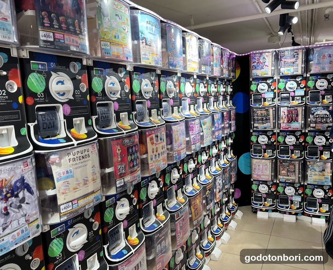 #C-pla ekimoなんば店