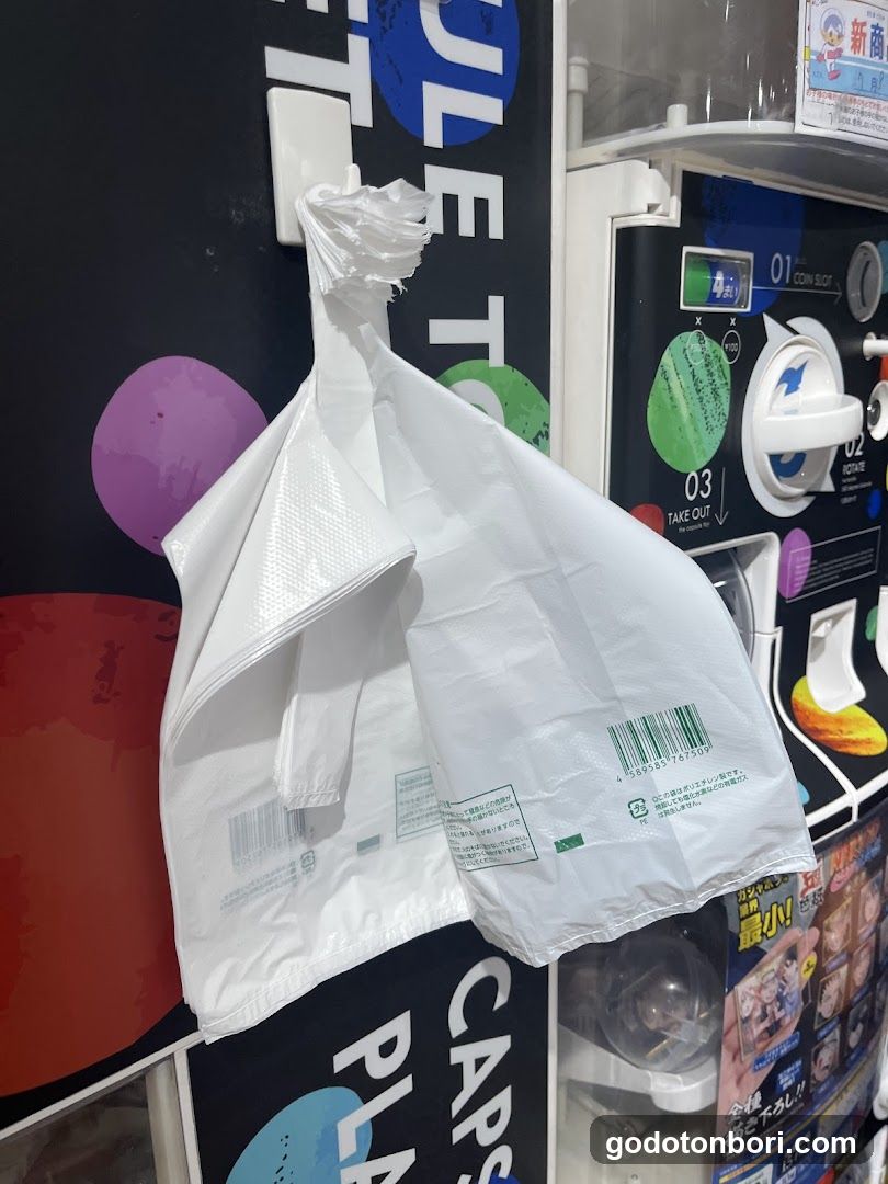 #C-pla ekimoなんば店