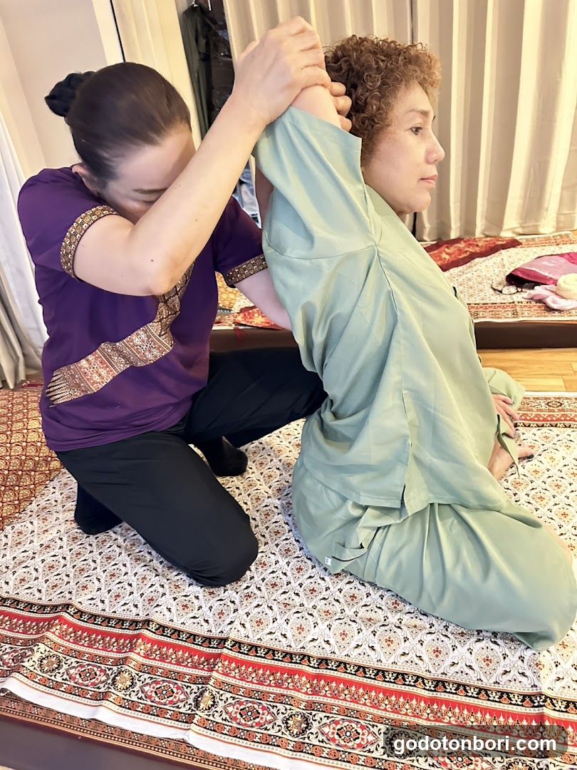 SmileThailand massage osaka スマイルタイランド