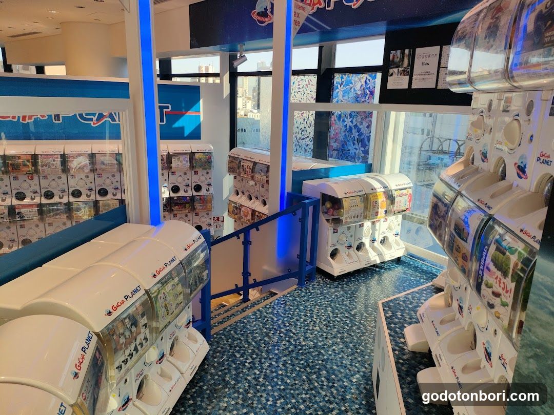 EDION NAMBA MAIN STORE Capsule Toy（Gacha Gacha）Vending Machines