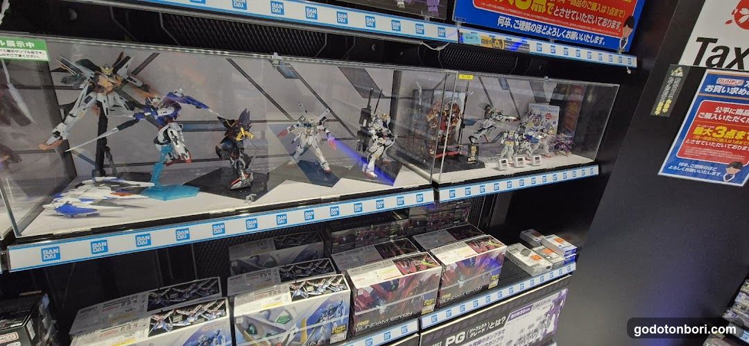 EDION NAMBA MAIN STORE Capsule Toy（Gacha Gacha）Vending Machines