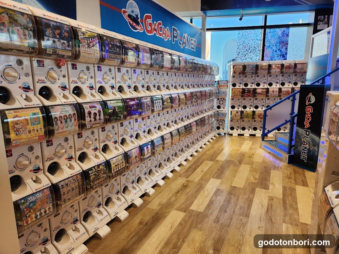 EDION NAMBA MAIN STORE Capsule Toy（Gacha Gacha）Vending Machines