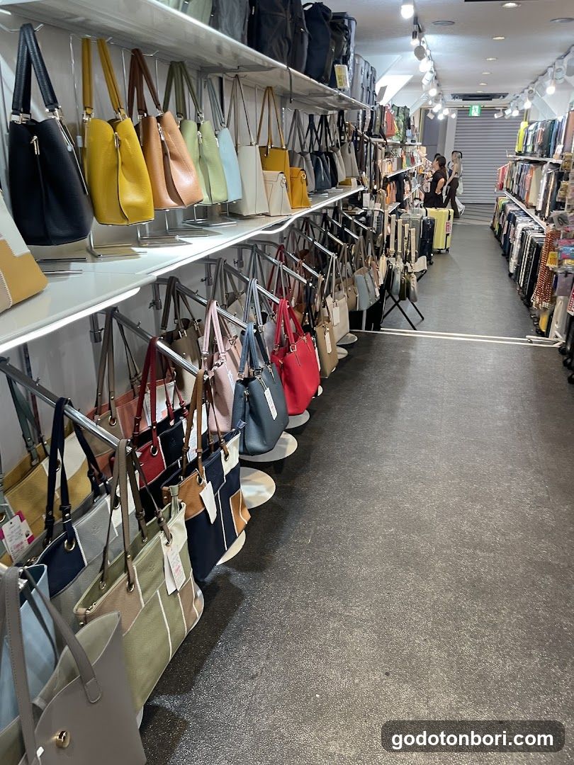 M coin's 心斎橋本店