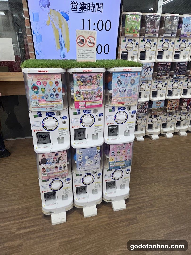 gashacoco Namba Station(Capsule Toy Store)