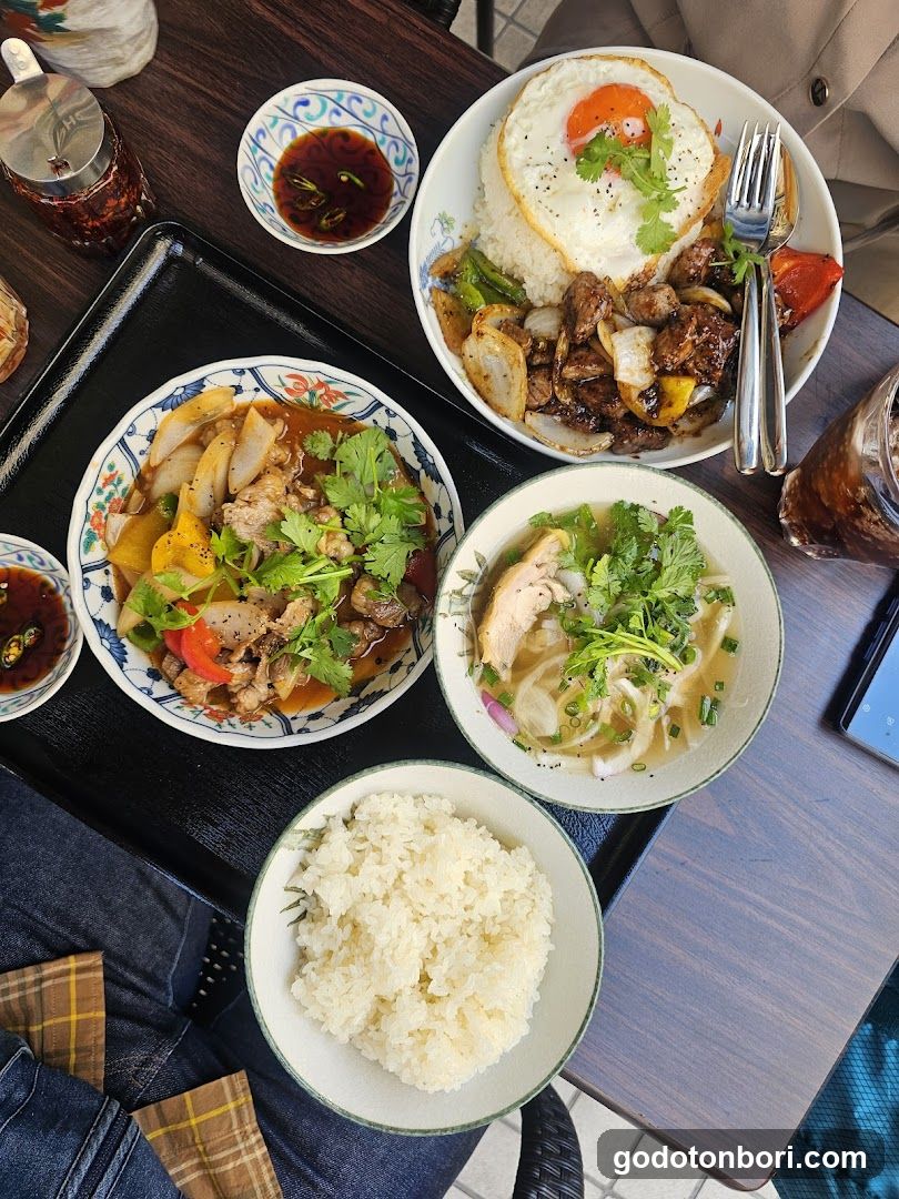 PHO ME HALAL RESTAURANT