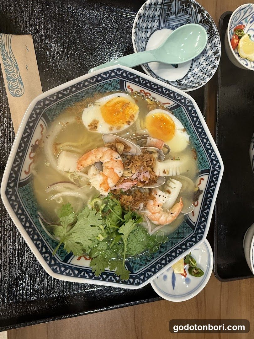 PHO ME HALAL RESTAURANT
