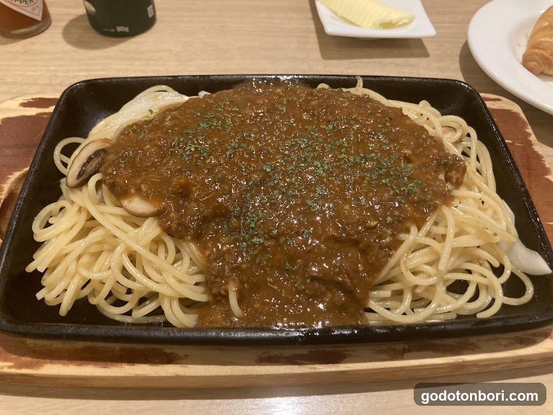 Cafe Dining Liregaro