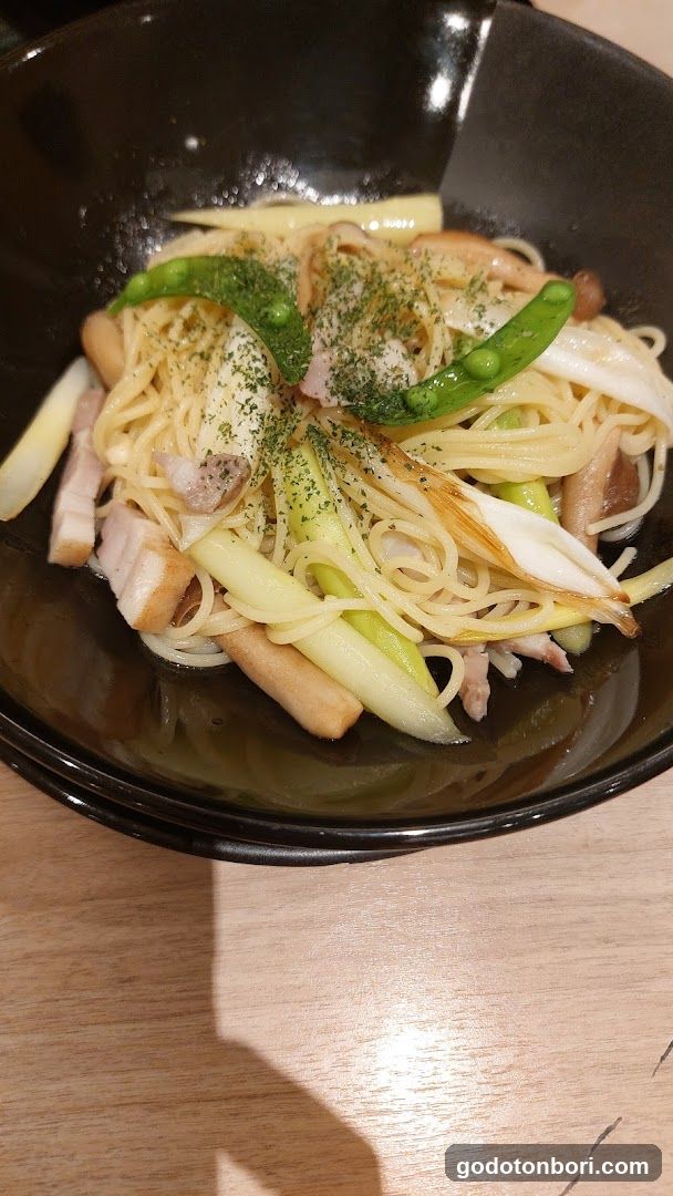 Cafe Dining Liregaro
