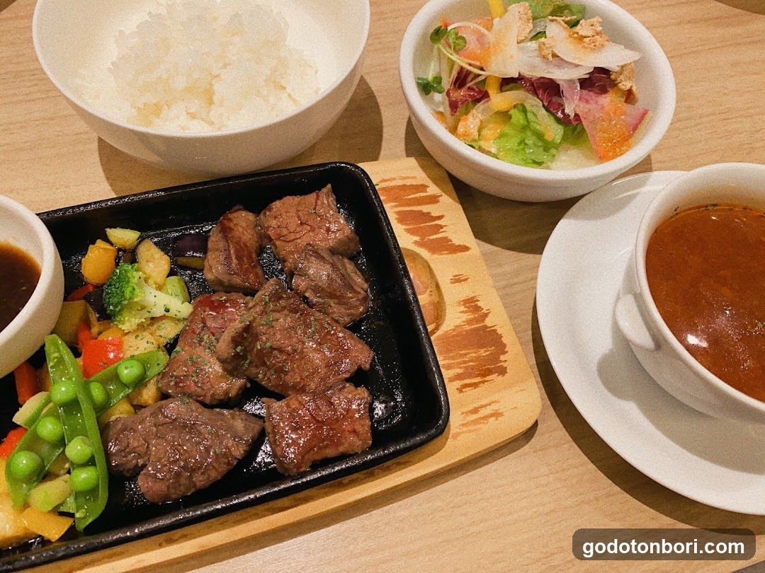 Cafe Dining Liregaro