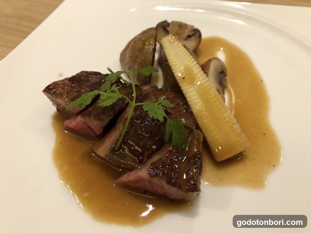 Cafe Dining Liregaro