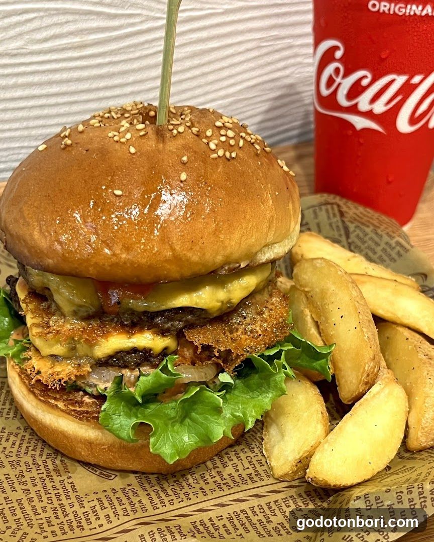 神戸牛 麓の宮BURGER
