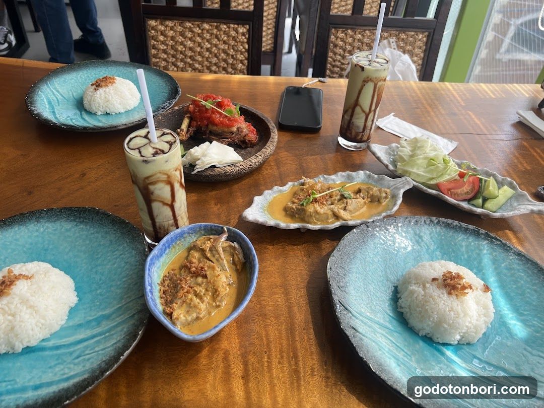 Matahari Padang Dotonbori Halal
