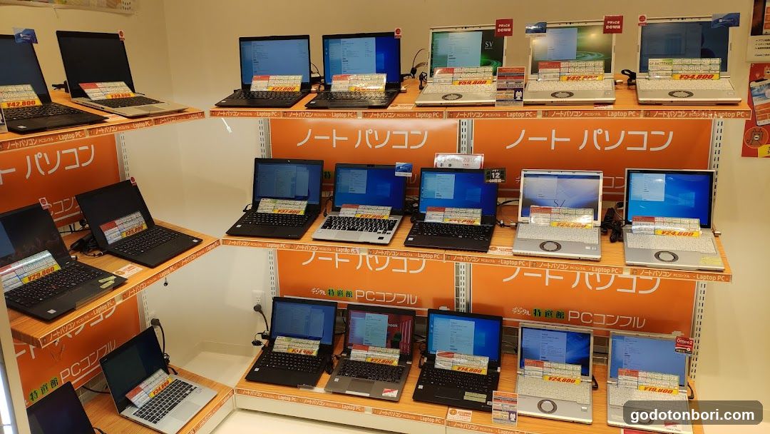 デジタル特選館PCコンフルなんばマルイ店
