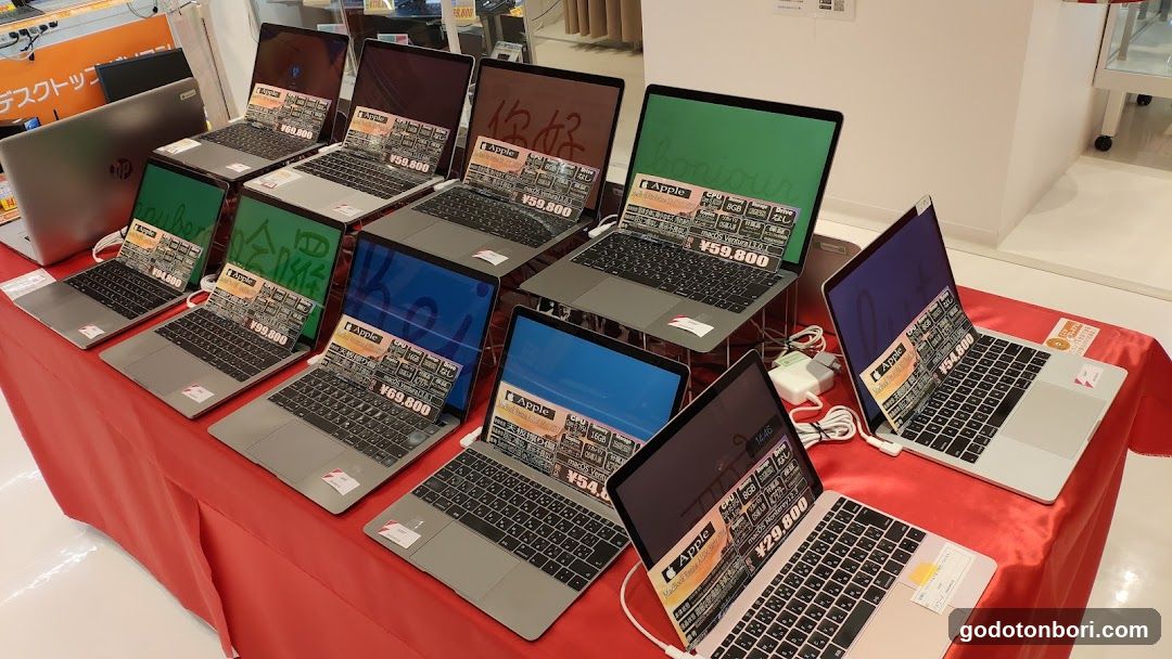 デジタル特選館PCコンフルなんばマルイ店