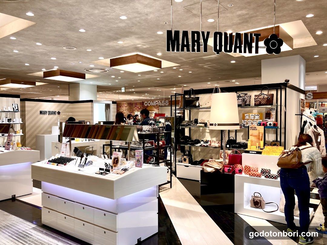 MARY QUANT